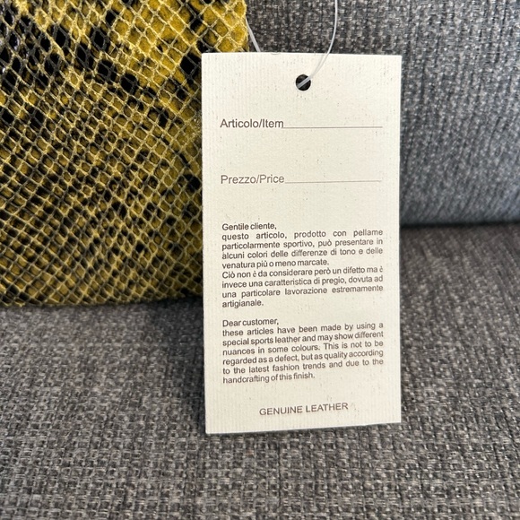 Diva’s Bag New With Tags Yellow & Black Leather Snake Print Crossbody Bag - Picture 4 of 12